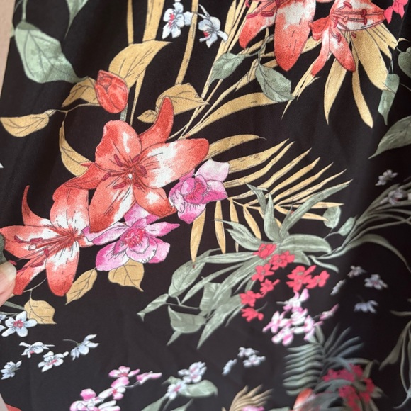 SHEIN VCAY Curve Plus 2X Tropical Print Black Split Thigh Maxi Dress NWT - Picture 10 of 12